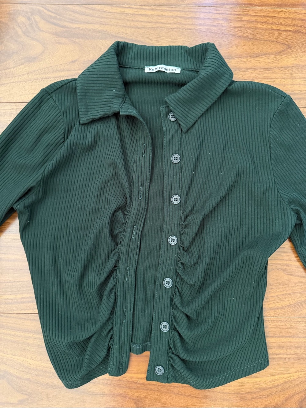 Reformation Dark Green Ribbed Button-Front Crop Shirt - Picture 2 of 4